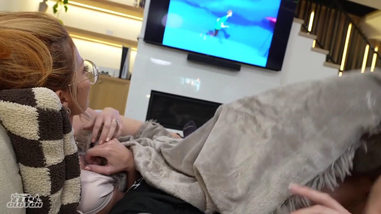 A threesome with my date and her stepsister, Elly Clutch and Sinatra Monroe. porn video